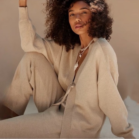Free People Solar Cardigan and Pant 2 piece Set Sand Dollar Size medium NWOT - Picture 3 of 15